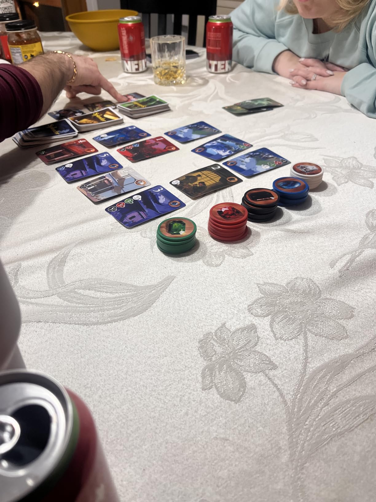 Asmodee Splendor Board Game - Master The Art of Wealth and Prestige! - Engaging Gem Mining Strategy Game for Kids & Adults, Ages 10+, 2-4 Players, 30 Min Playtime customer photo 1