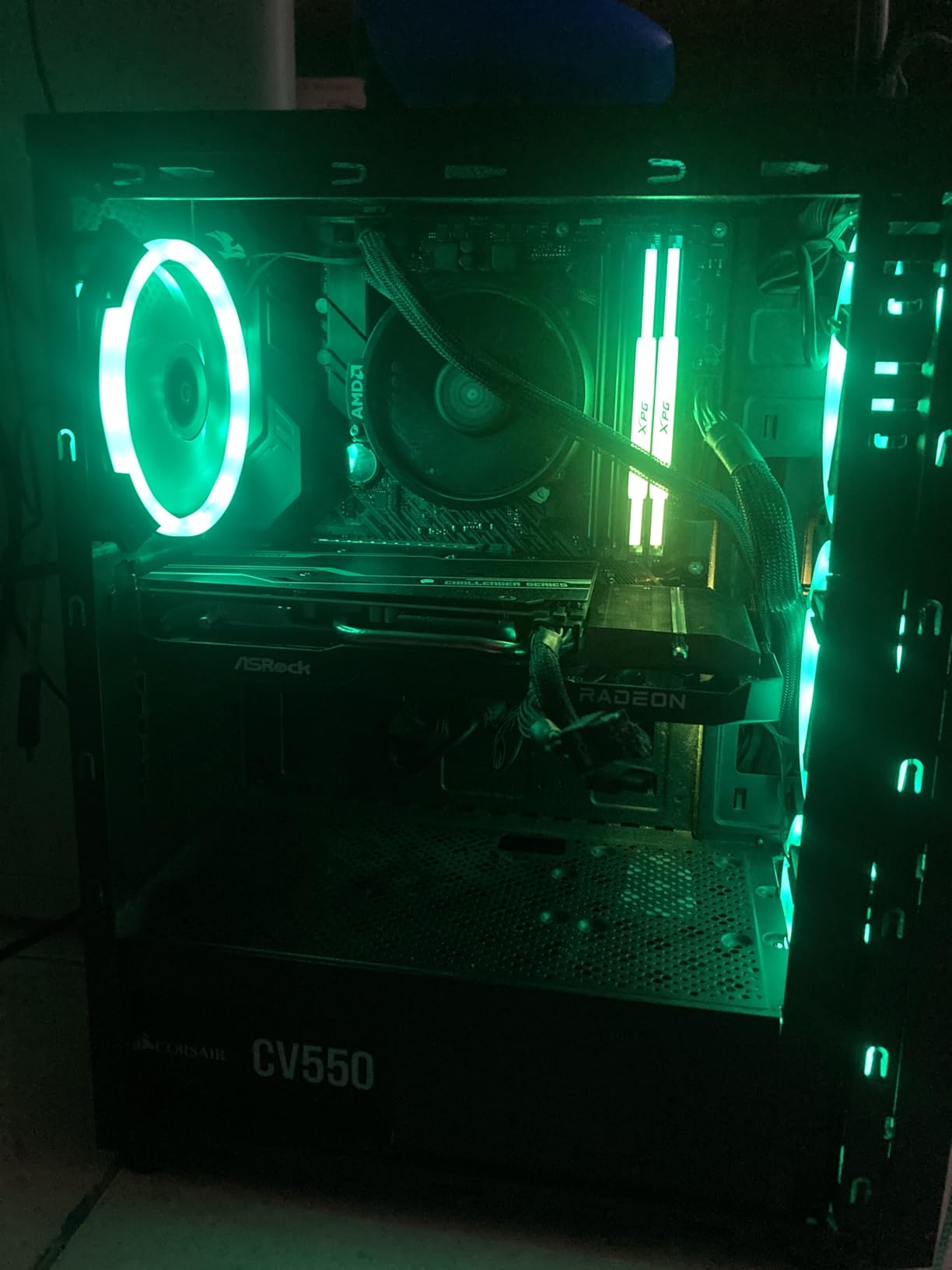 ASRock Radeon RX 7600 Challenger 8GB OC, RDNA 3, 2695MHz Boost, 8GB GDDR6 128-bit, PCIe 4.0, Dual Fans, 0dB Silent, HDMI 2.1, DisplayPort 1.4 customer photo 1