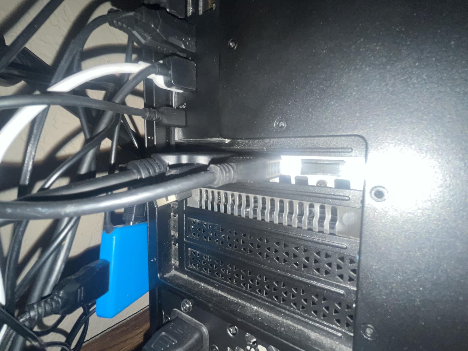 ASUS Dual NVIDIA GeForce RTX 3050 6GB OC Edition Gaming Graphics Card - PCIe 4.0, 6GB GDDR6 Memory, HDMI 2.1, DisplayPort 1.4a customer photo 2