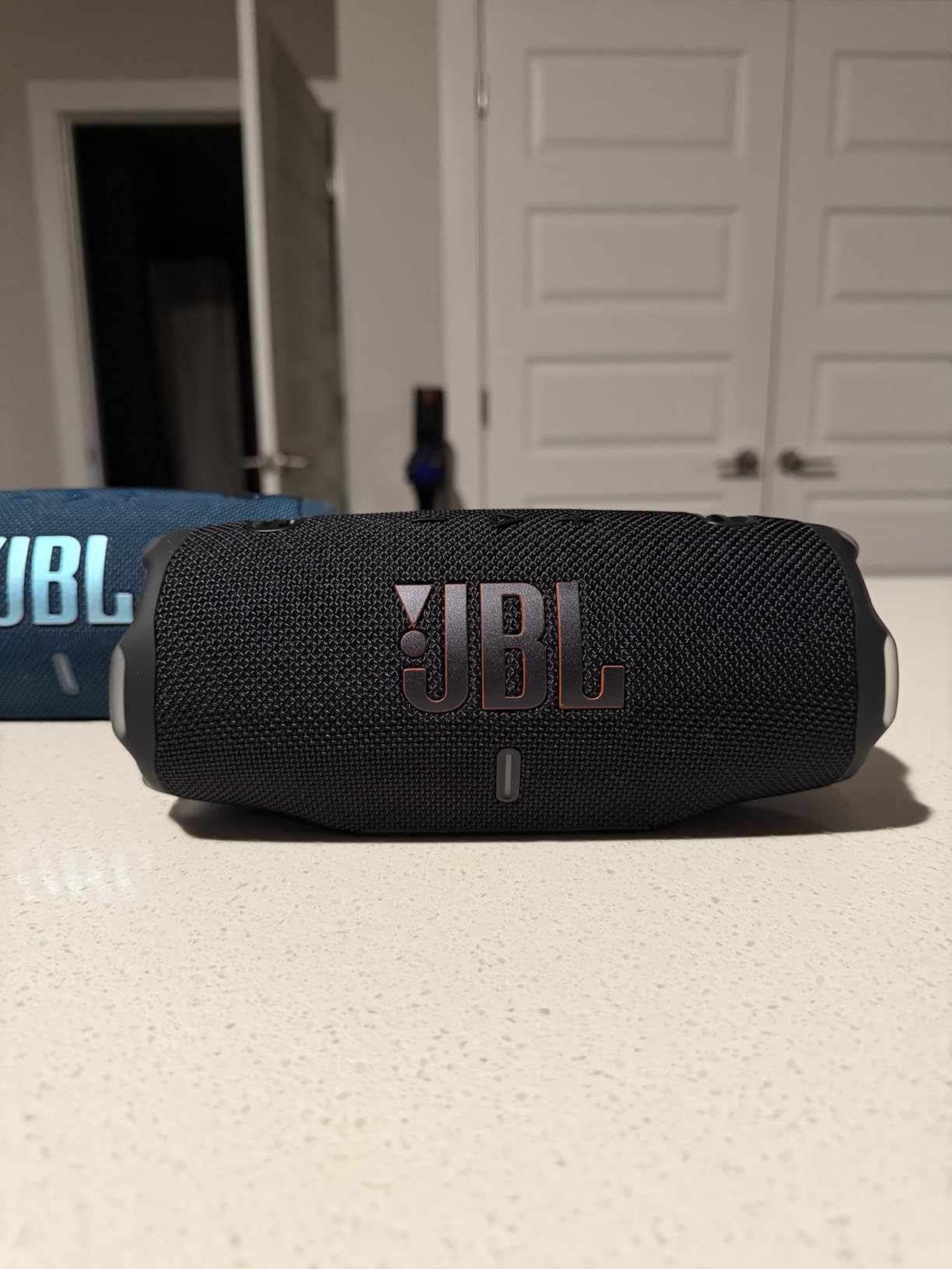 JBL Charge 6 Portable Bluetooth Speaker, Waterproof, Drop-Proof - Black | Long Battery Life Up To 28 Hours, Quick Charging, Built-In Powerbank, Weatherproof For Outdoor, Poolside, And Shower Use customer photo 2