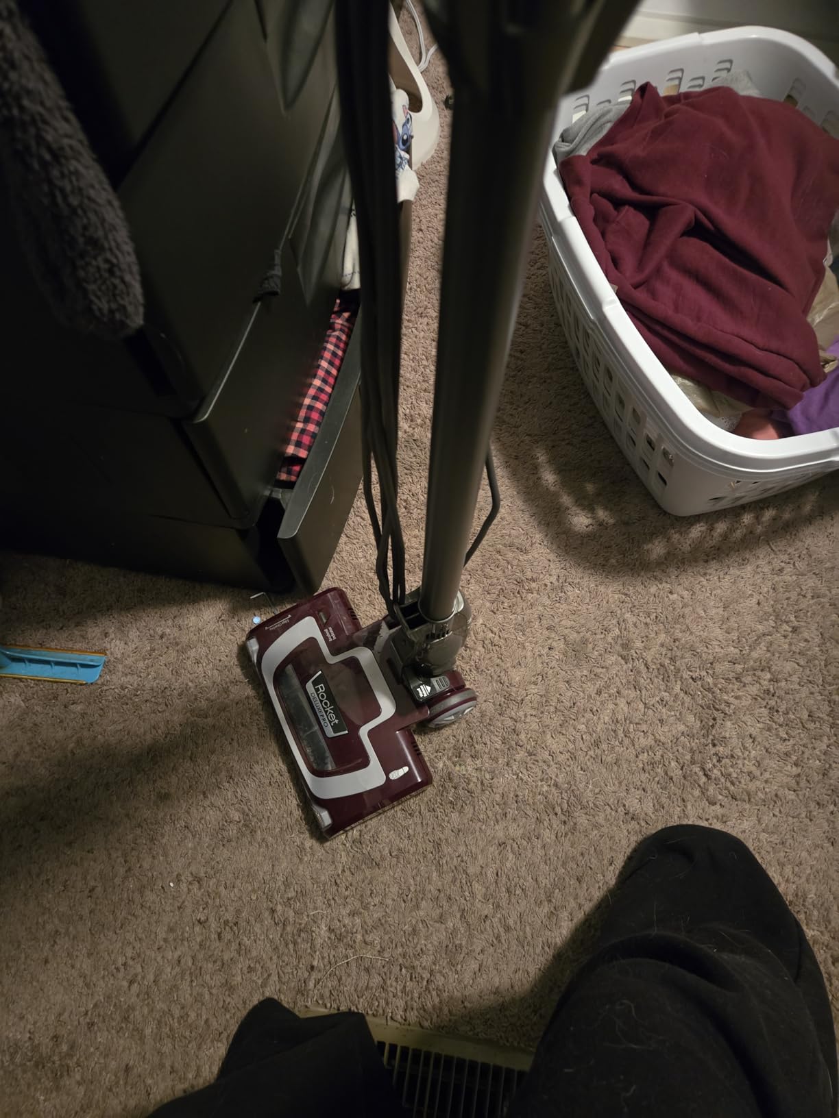 HV322 Rocket Pet Plus Corded Stick Vacuum with LED Headlights, XL Dust Cup, Lightweight, Perfect for Pet Hair Pickup, Converts to a Hand Vacuum, with (2) Pet Attachments, Bordeaux/Silver customer photo 1