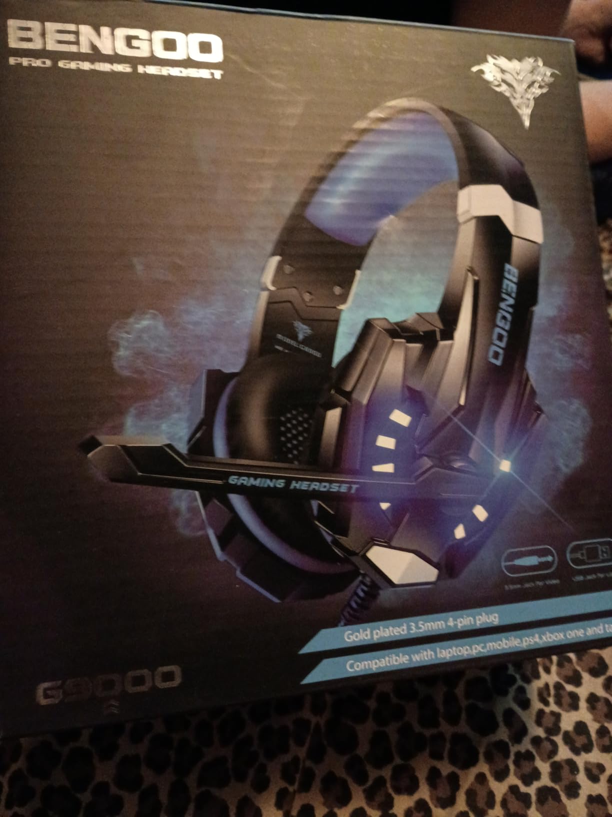 BENGOO G9000 Stereo Gaming Headset for PS4 PC Xbox One PS5 Controller, Noise Cancelling Over Ear Headphones with Mic, LED Light, 7.1 Surround Sound, Soft Memory Earmuffs for Nintendo Xbox Series X|S customer photo 2