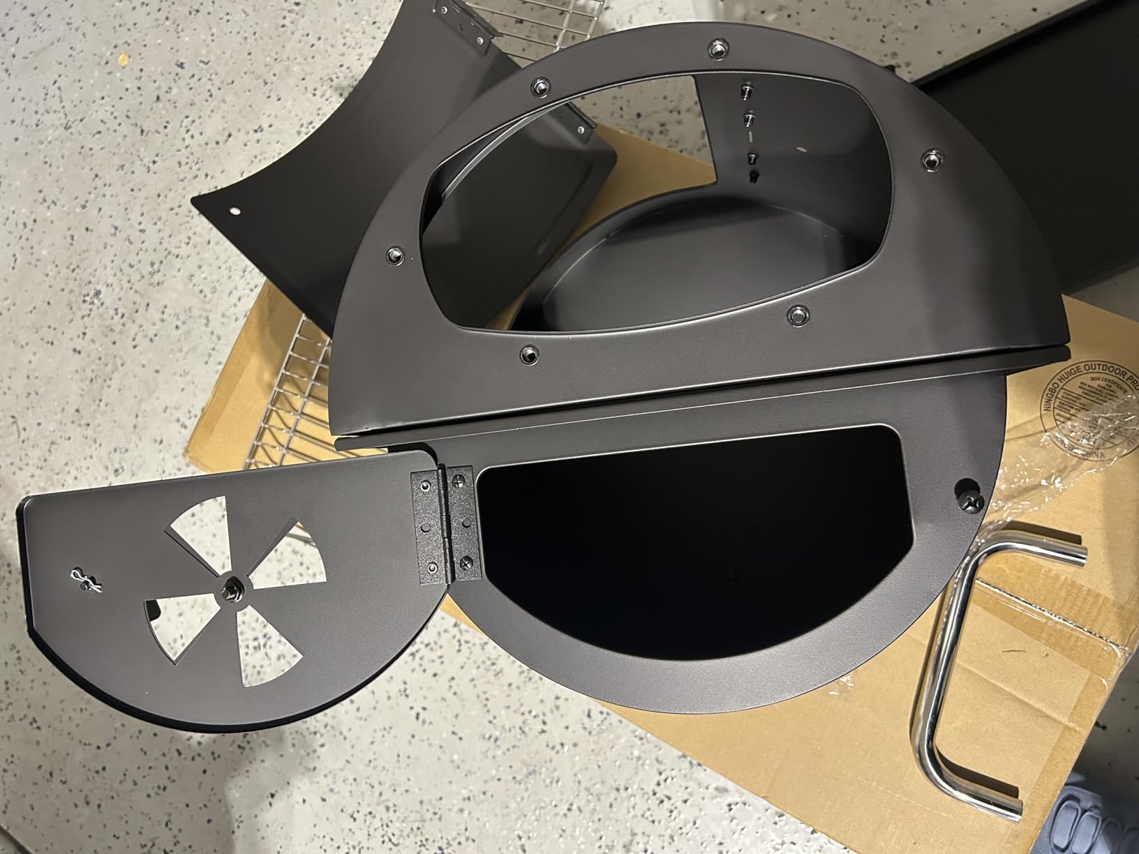 Royal Gourmet CC1830S BBQ Charcoal Grill and Offset Smoker | 823 Square Inch cooking surface, Outdoor for Camping | Black customer photo 2