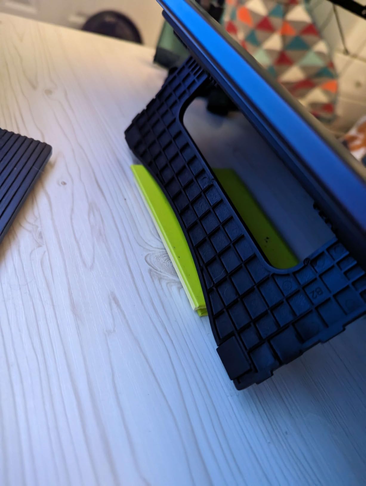 XPPen Artist 15.6 Pro Drawing Tablet with Screen, Tilt Support Graphics Tablet Full-Laminated Red Dial (120% sRGB) Drawing Monitor Display 8192 Levels Pressure Sensitive & 8 Shortcut Keys customer photo 1