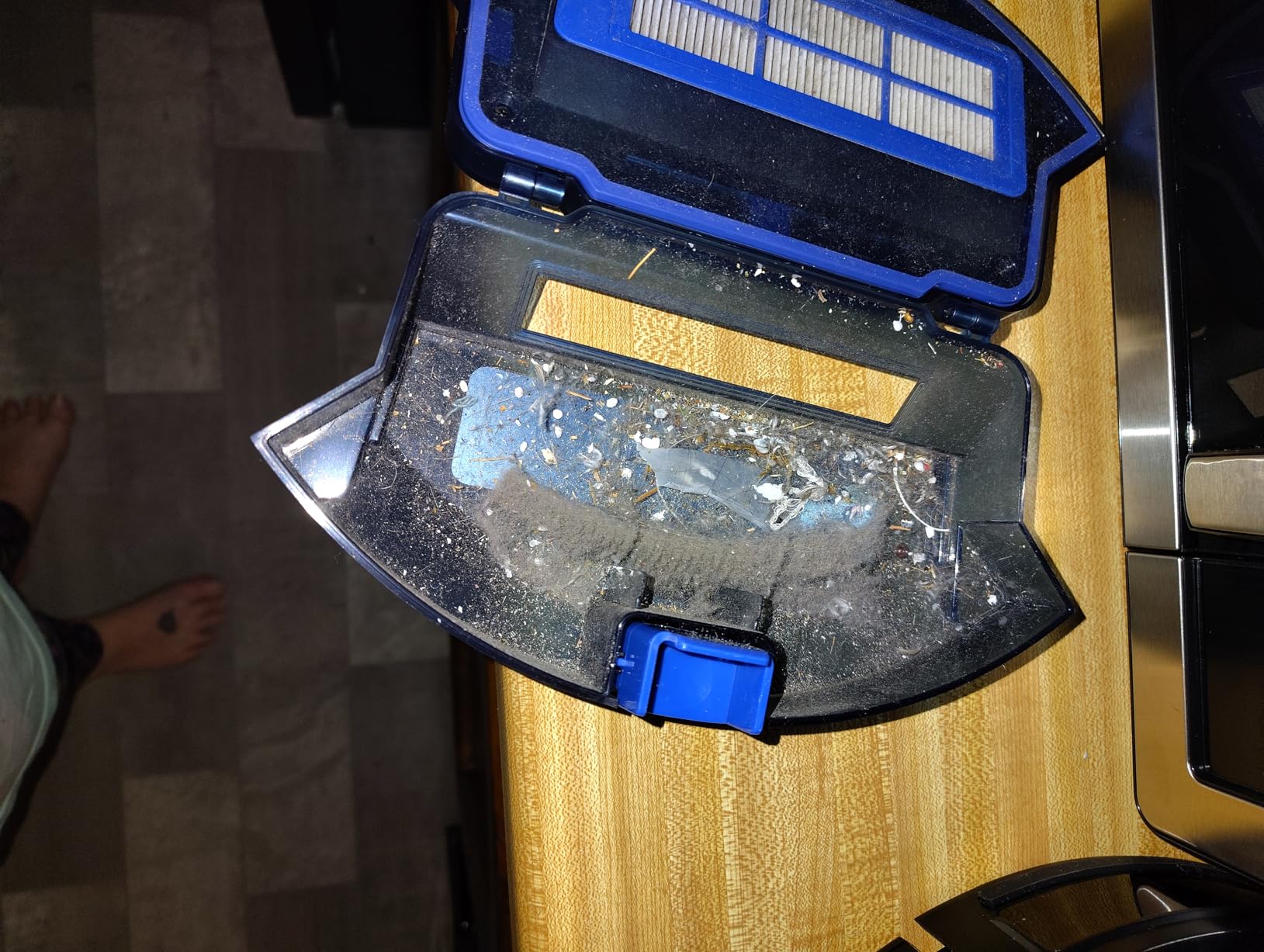 eufy Robot Vacuum 11S MAX, Super Thin, Powerful Suction, Quiet, Self-Charging Robotic Vacuum Cleaner, Cleans Hard Floors to Medium-Pile Carpets, Black customer photo 1