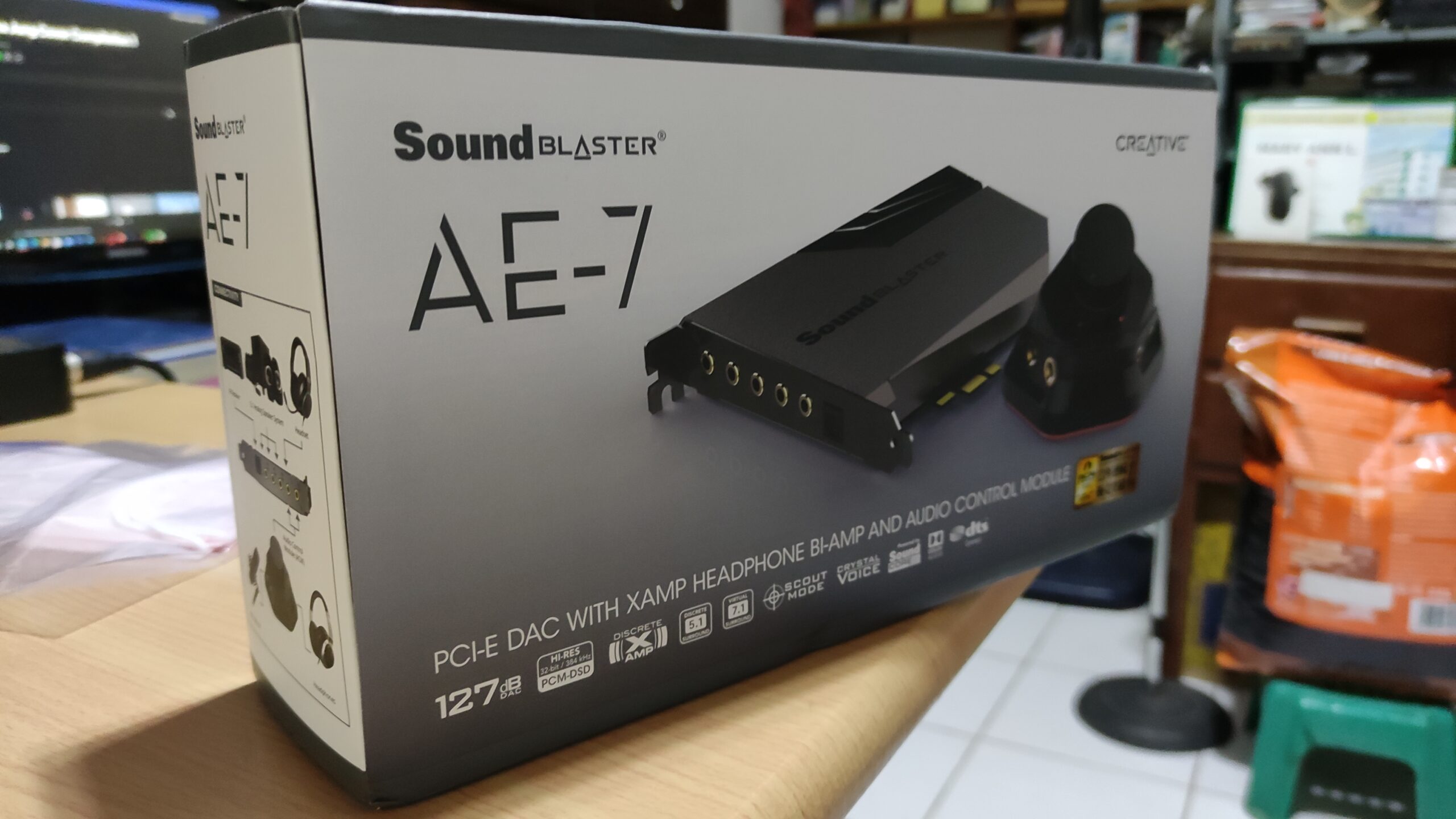 Creative Sound Blaster AE-7 Hi-Res Internal PCIe Sound Card, Quad-Core Processor, 127dB DNR ESS SABRE-class 9018 DAC, Xamp Discrete Custom Bi-amp, Discrete 5.1/Virtual 7.1, Dolby, DTS Encoding (Black) customer photo 1