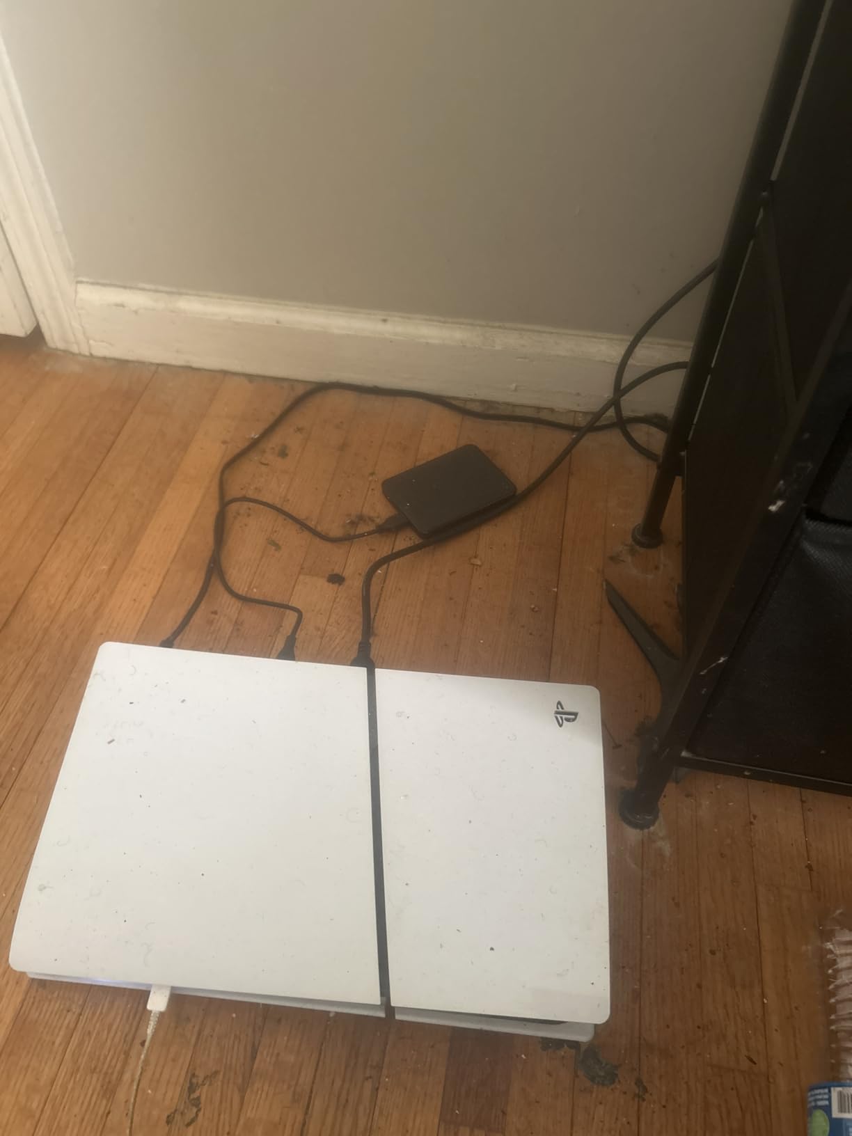 Western Digital WD 5TB Elements Portable External Hard Drive for Windows, USB 3.2 Gen 1/USB 3.0 for PC & Mac, Plug and Play Ready - WDBU6Y0050BBK-WESN customer photo 1