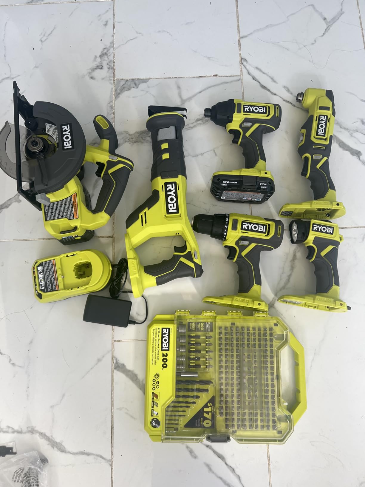 P1819 18V One+ Lithium Ion Combo Kit (6 Tools) customer photo 1