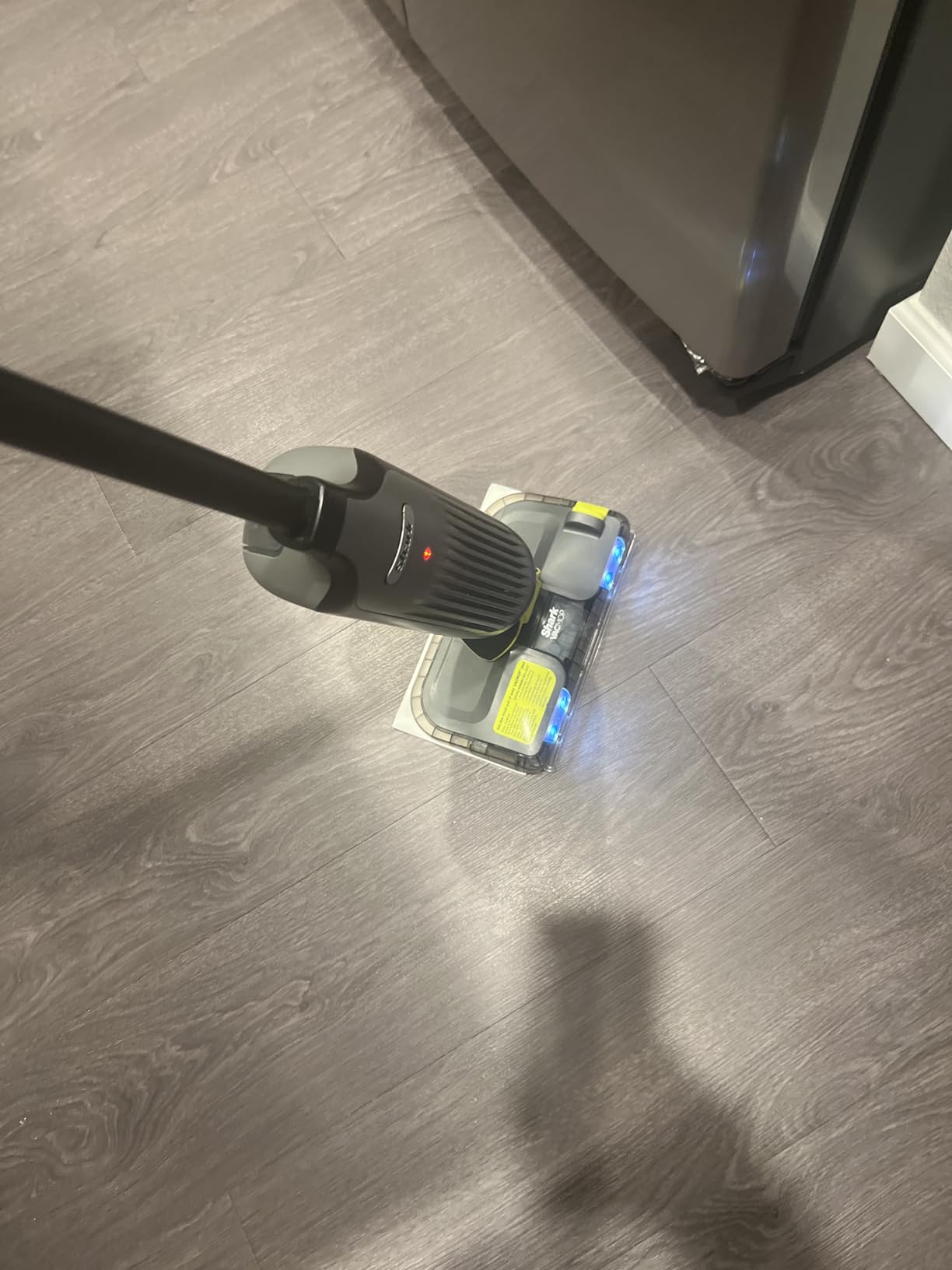 VACMOP Cordless Hard Floor Cleaner, Vacuum and Spray Mop, Powerful Suction, Lightweight, LED Headlights, Includes 4 Disposable Pads, 12oz Multi-Surface Cleaning Solution, Gray, VM252 customer photo 1