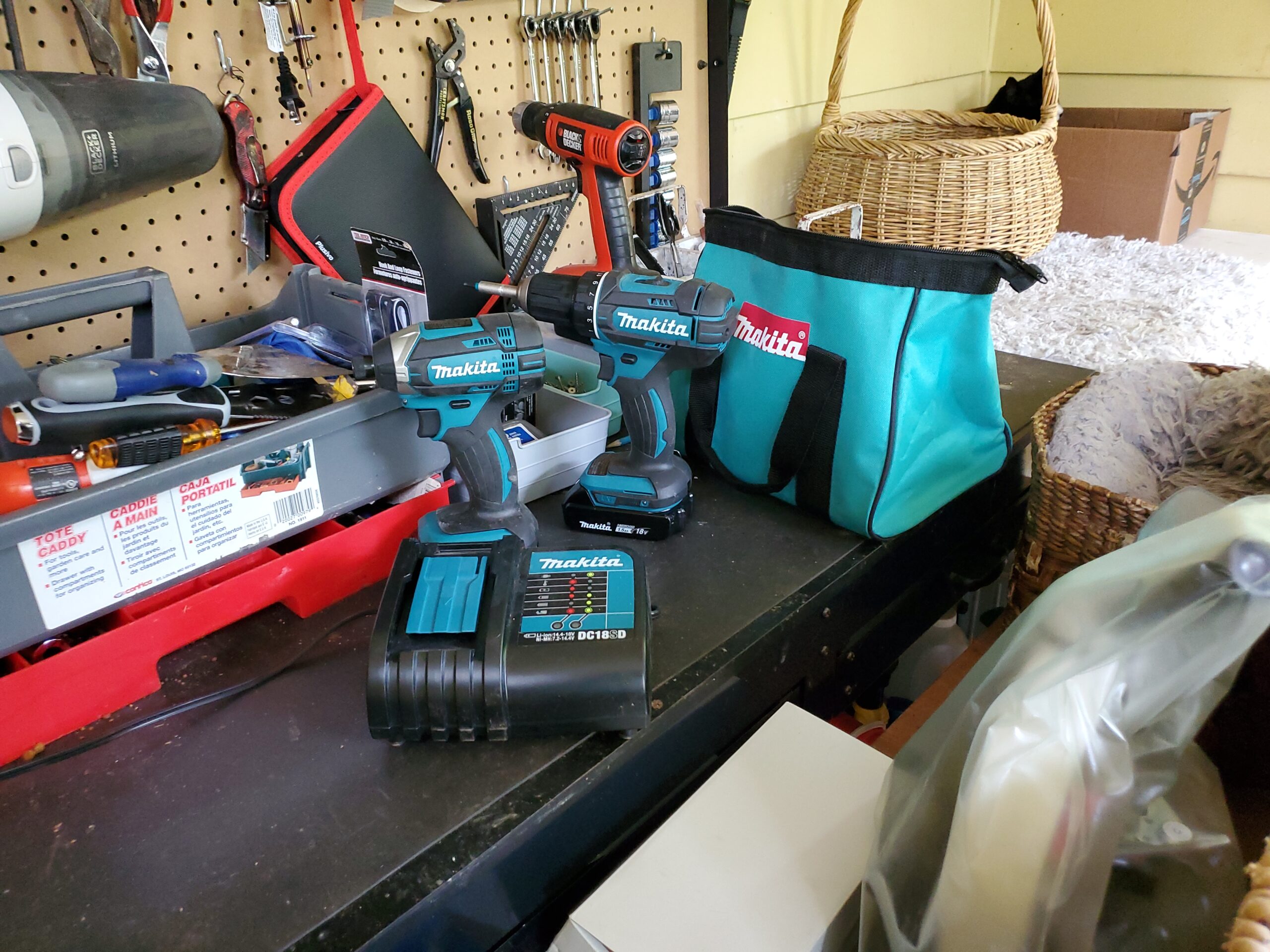 CT225SYX 18V LXT Lithium-Ion Compact Cordless 2-Pc. Combo Kit (1.5Ah) customer photo 1