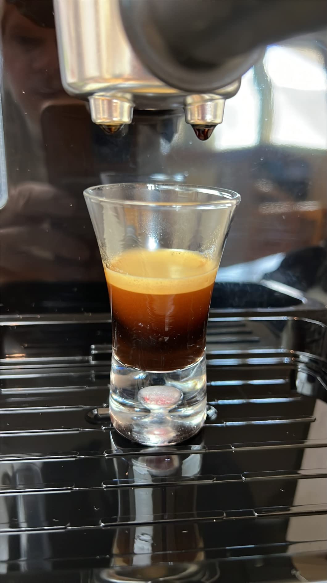 De'Longhi Stilosa Manual Espresso Machine, Compact Coffee Maker, 15 Bar Pump Pressure, Manual Milk Frother Steam Wand for Authentic Single & Double Espresso, Lattes & Cappuccinos, Tamper Included customer photo 1