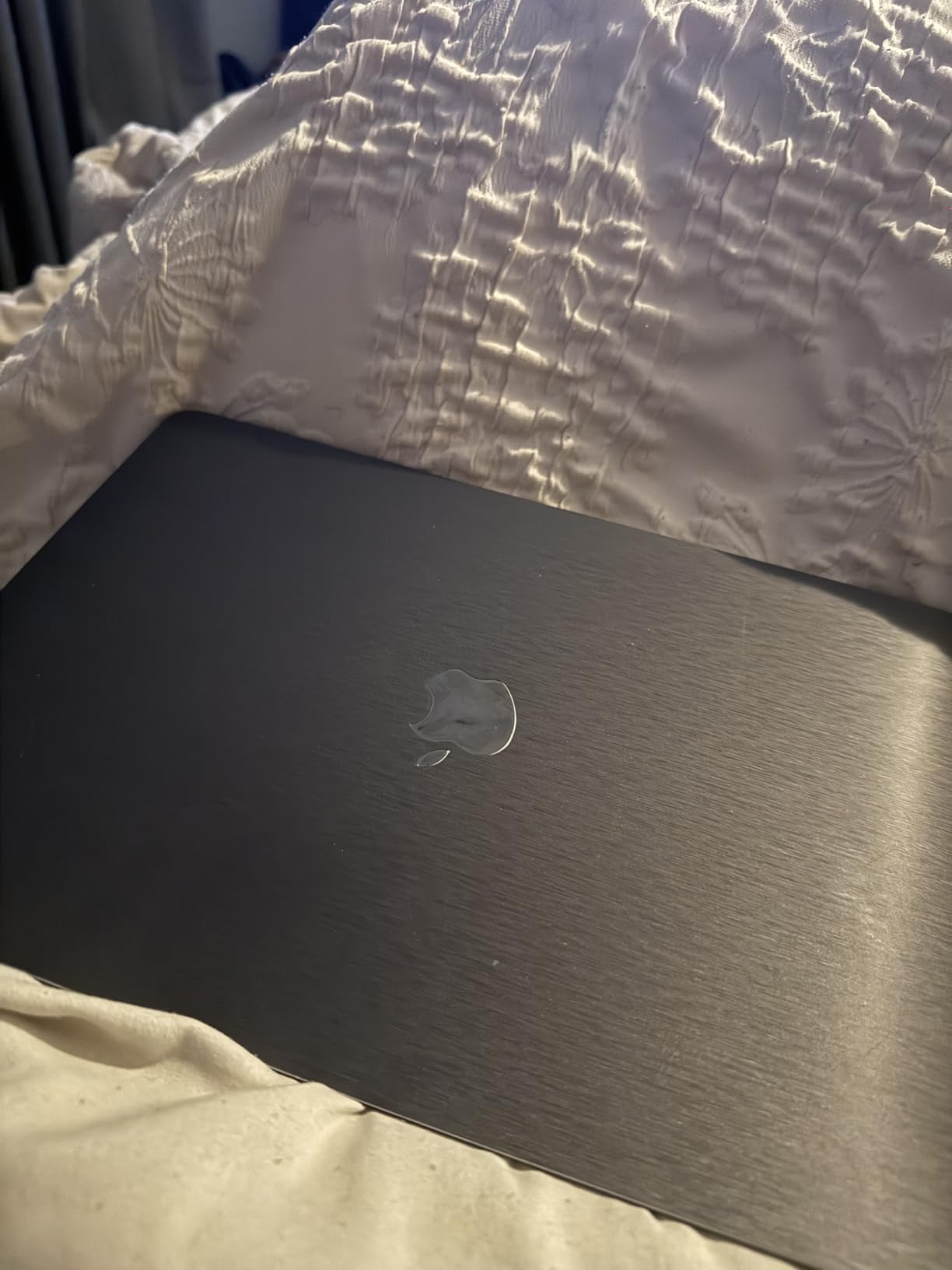 Apple MacBook Air Late 2020 with Apple M1 Chip (13.3 inch, 8GB RAM, 256GB SSD) Space Gray (Renewed) customer photo 1