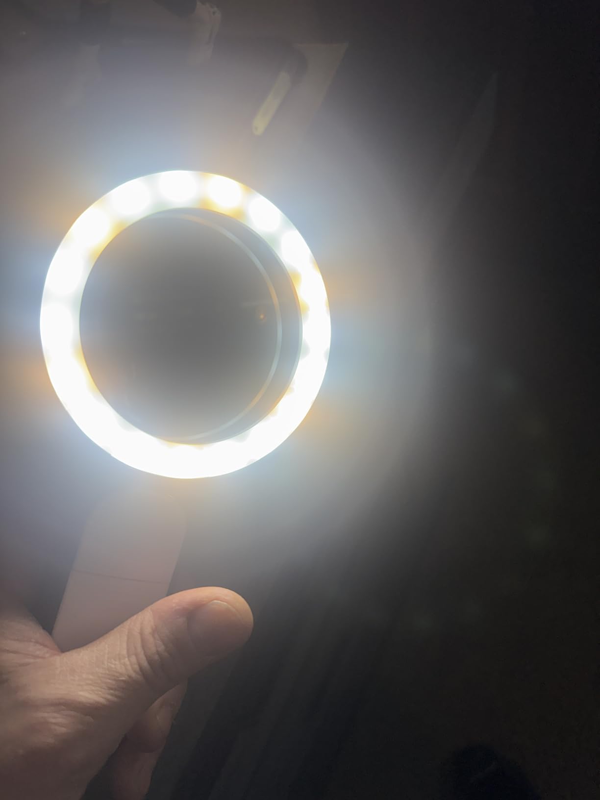 JMH Magnifying Glass with Light, Handheld Large Magnifying Glass 18LED Cold and Warm Light with 3 Modes, Illuminated Lighted Magnifier for Seniors Reading customer photo 1