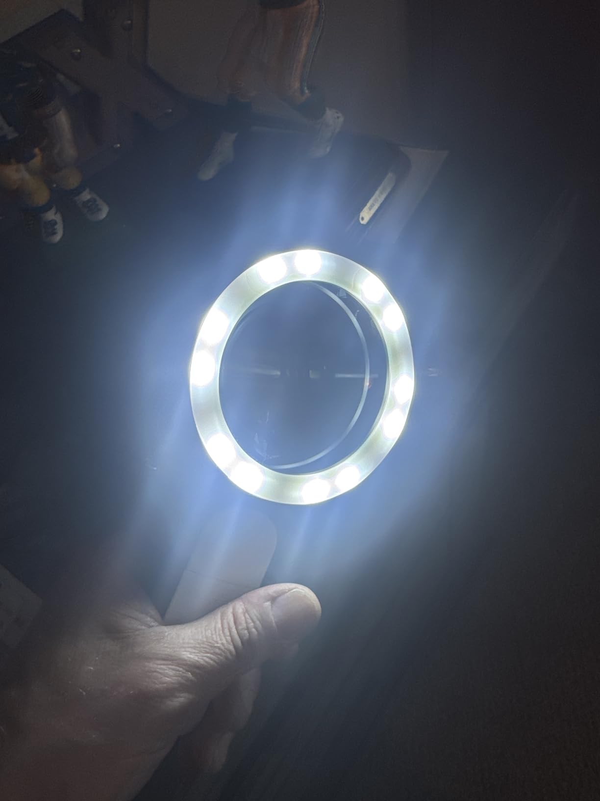 JMH Magnifying Glass with Light, Handheld Large Magnifying Glass 18LED Cold and Warm Light with 3 Modes, Illuminated Lighted Magnifier for Seniors Reading customer photo 2