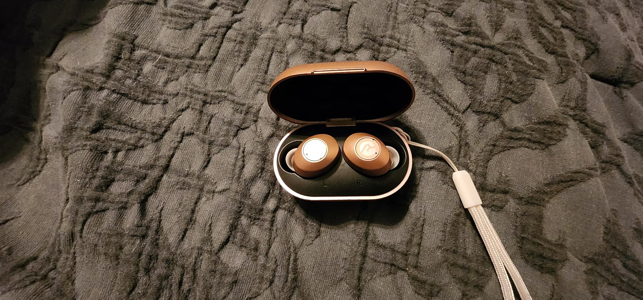 Raycon Everyday Classic Bluetooth Wireless Earbuds + Microphone with Active Noise Canceling, Sweat & Water-Resistant Earphones, Ear Buds Wireless Bluetooth 32 Hours Playtime (Black) customer photo 2