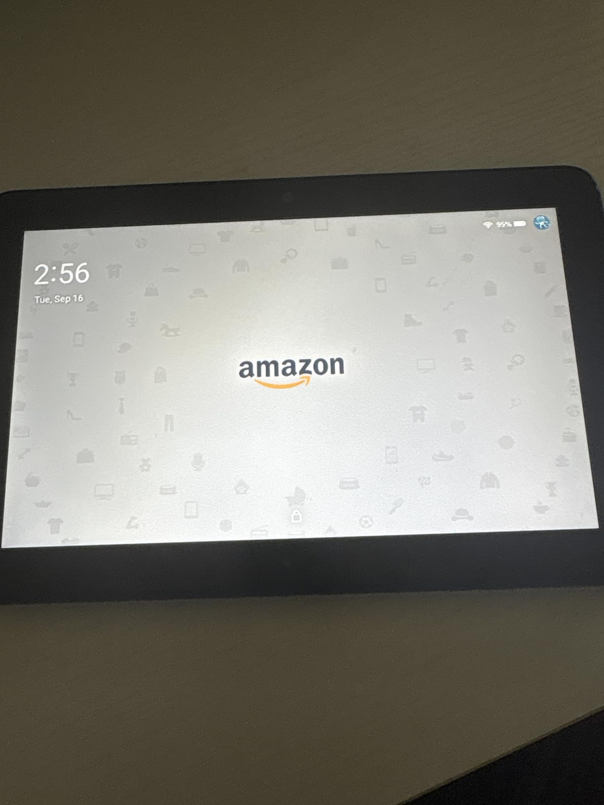 Like-New Amazon Fire 7 tablet (newest model) 7
