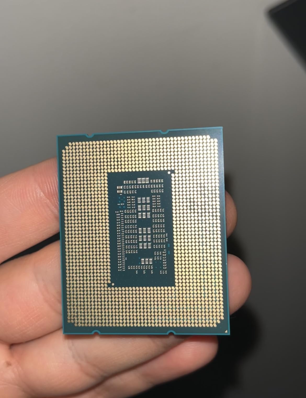 Intel Core i5-12600KF Desktop Processor 10 (6P+4E) Cores up to 4.9 GHz Unlocked LGA1700 600 Series Chipset 125W customer photo 2