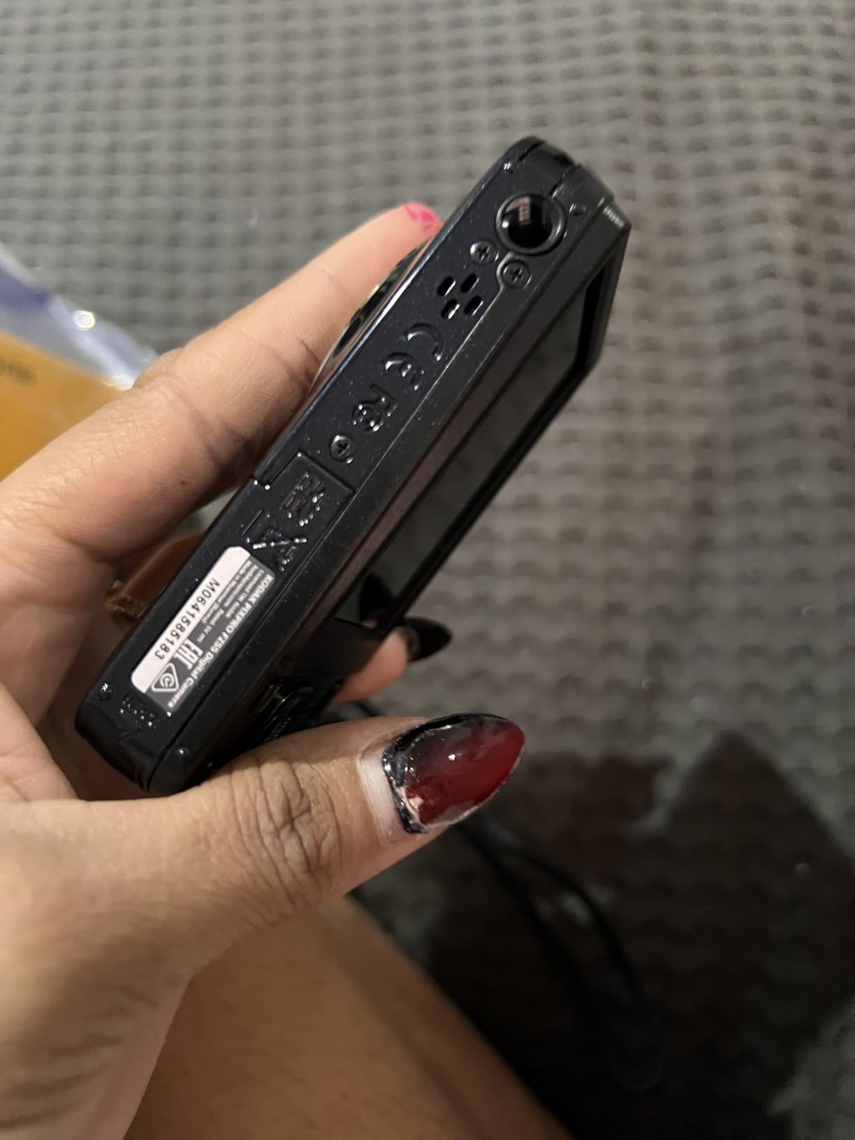 Kodak PIXPRO FZ55-BK 16MP CMOS Sensor Digital Camera 5X Optical Zoom 28mm Wide Angle 1080P Full HD Video 2.7