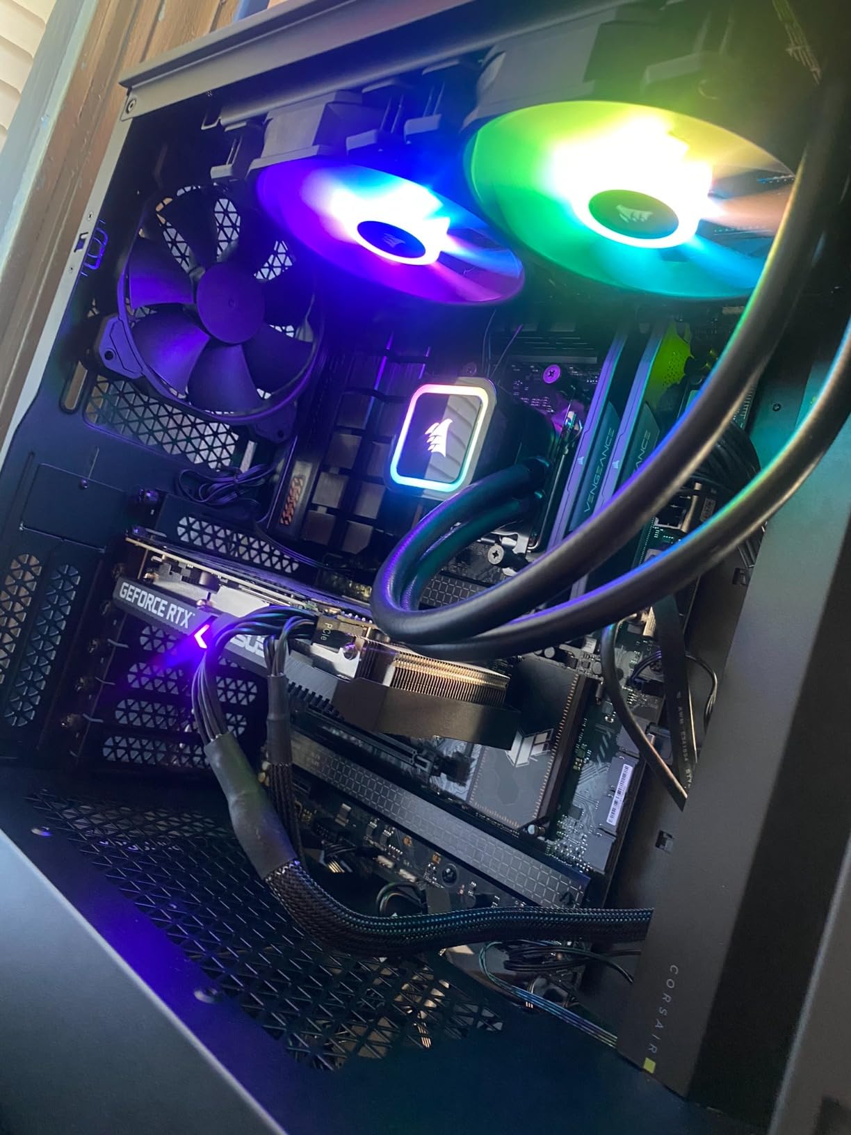 AMD Ryzen 5 7600X 6-Core, 12-Thread Unlocked Desktop Processor customer photo 2