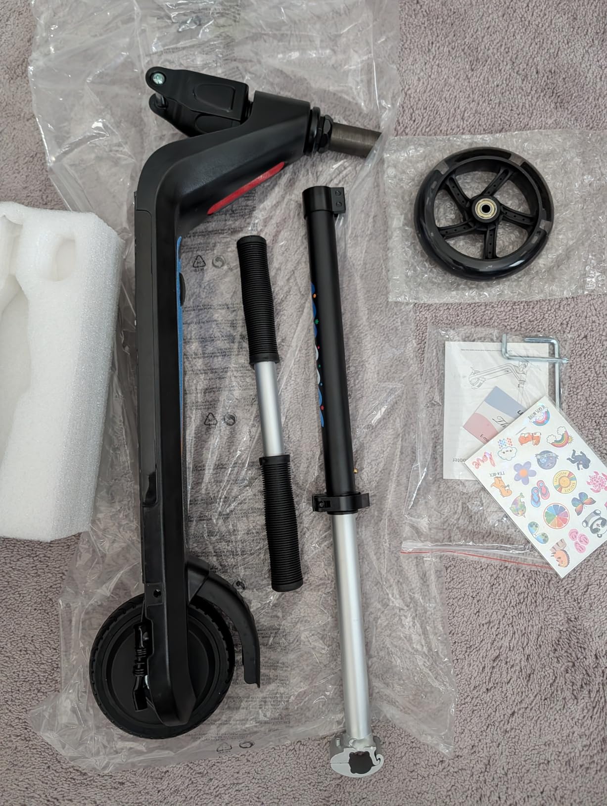 Electric Scooter for Kids Age 6-10, Kick-Start Boost Scooter with Adjustable Speed and Height, Flash Wheel & Deck Lights customer photo 2