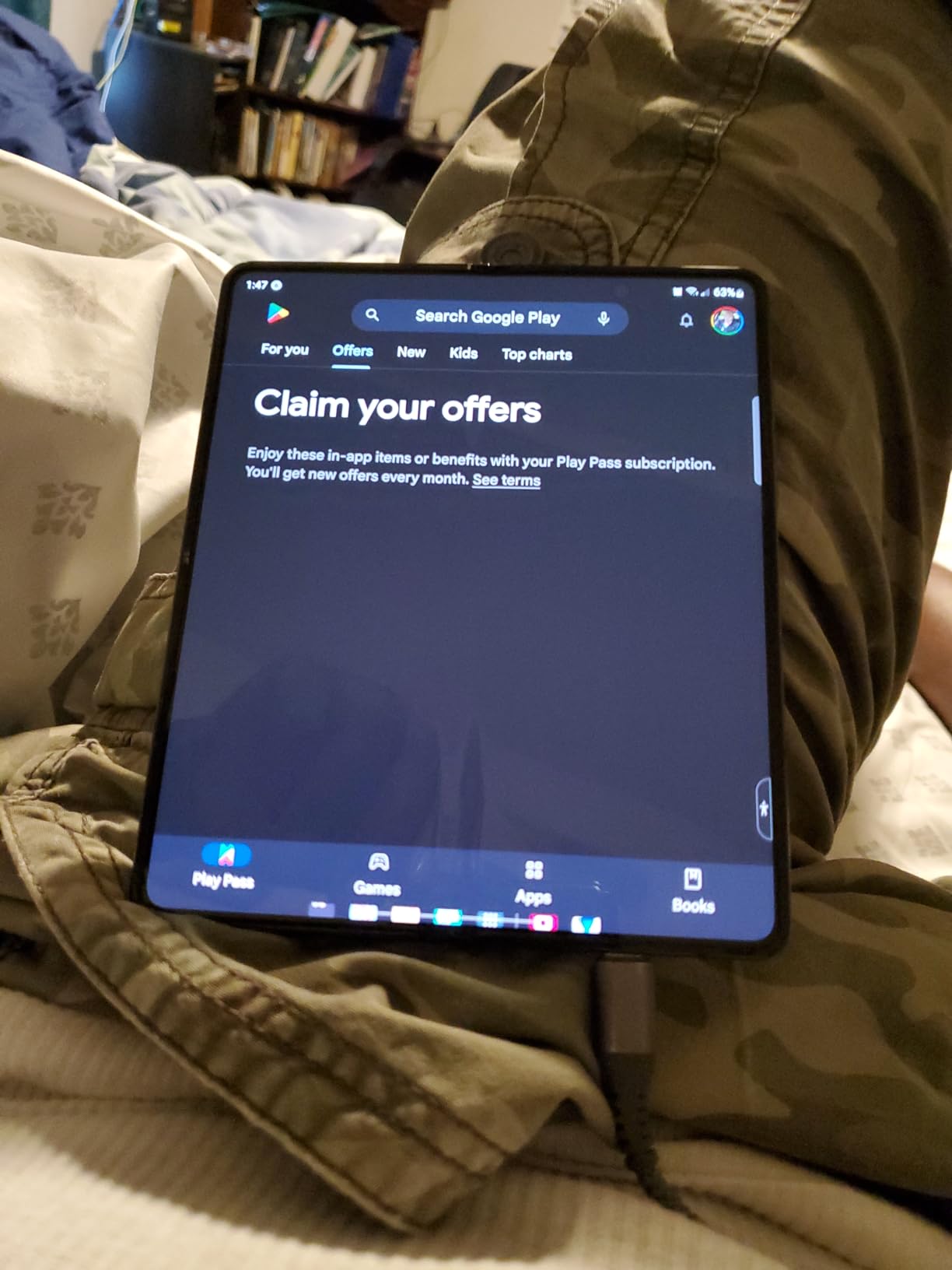 Samsung Galaxy Z Fold 4 Cell Phone, Factory Unlocked Android Smartphone, 256GB, Foldable Display, S Pen Compatible, US Version, Gray Green (Renewed) customer photo 2