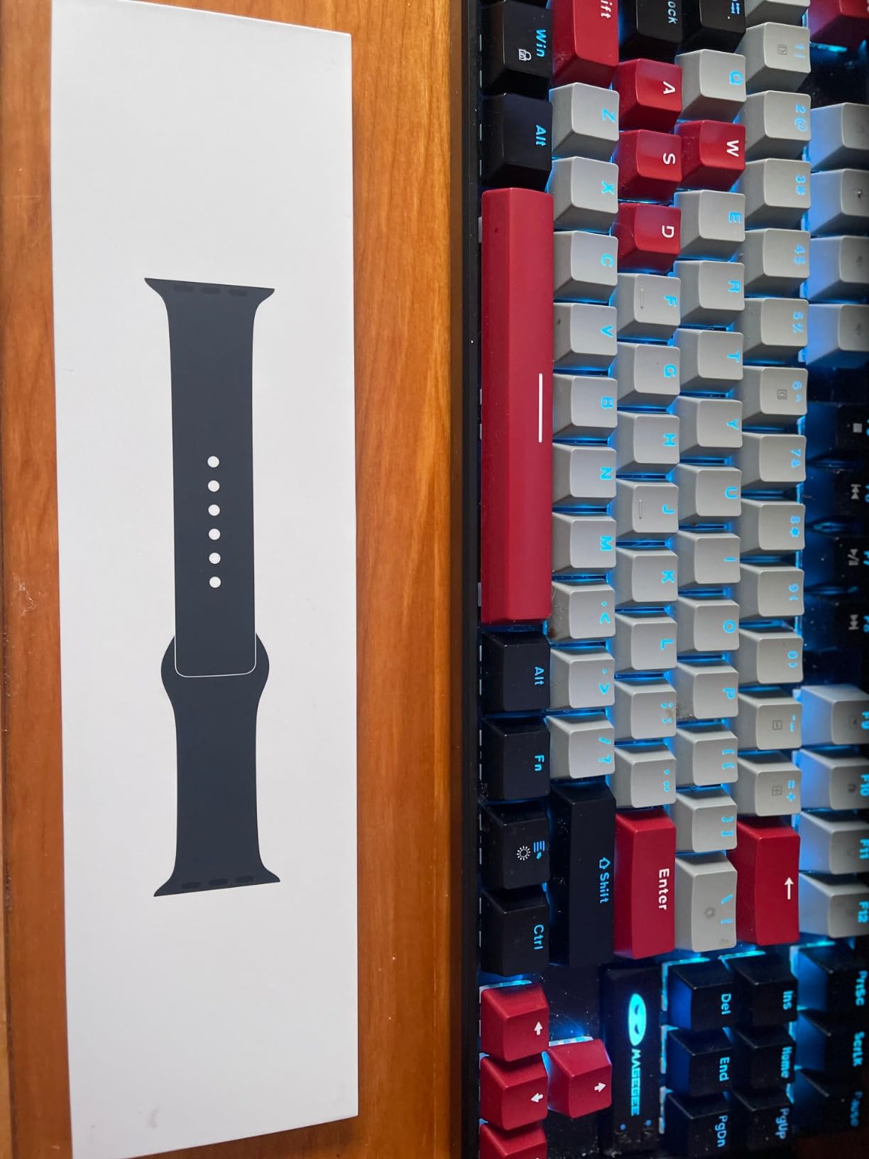 Apple Watch Series 8 [GPS, 45mm] - Midnight Aluminum Case with Midnight Sport Band, M/L (Renewed) customer photo 2