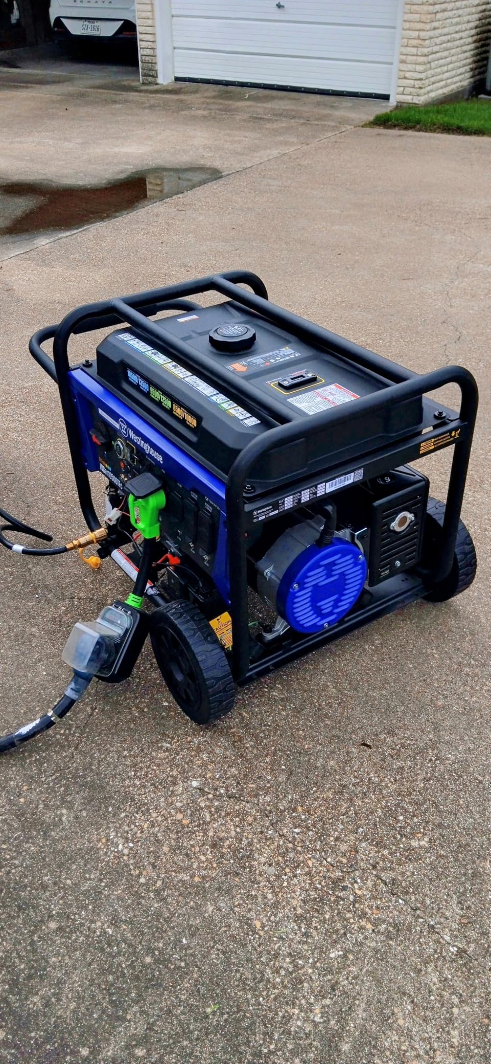 Westinghouse 13500 Peak Watt Tri-Fuel Home Backup Portable Generator, Remote Electric Start, Transfer Switch Ready, Gas, Propane, and Natural Gas Powered customer photo 2