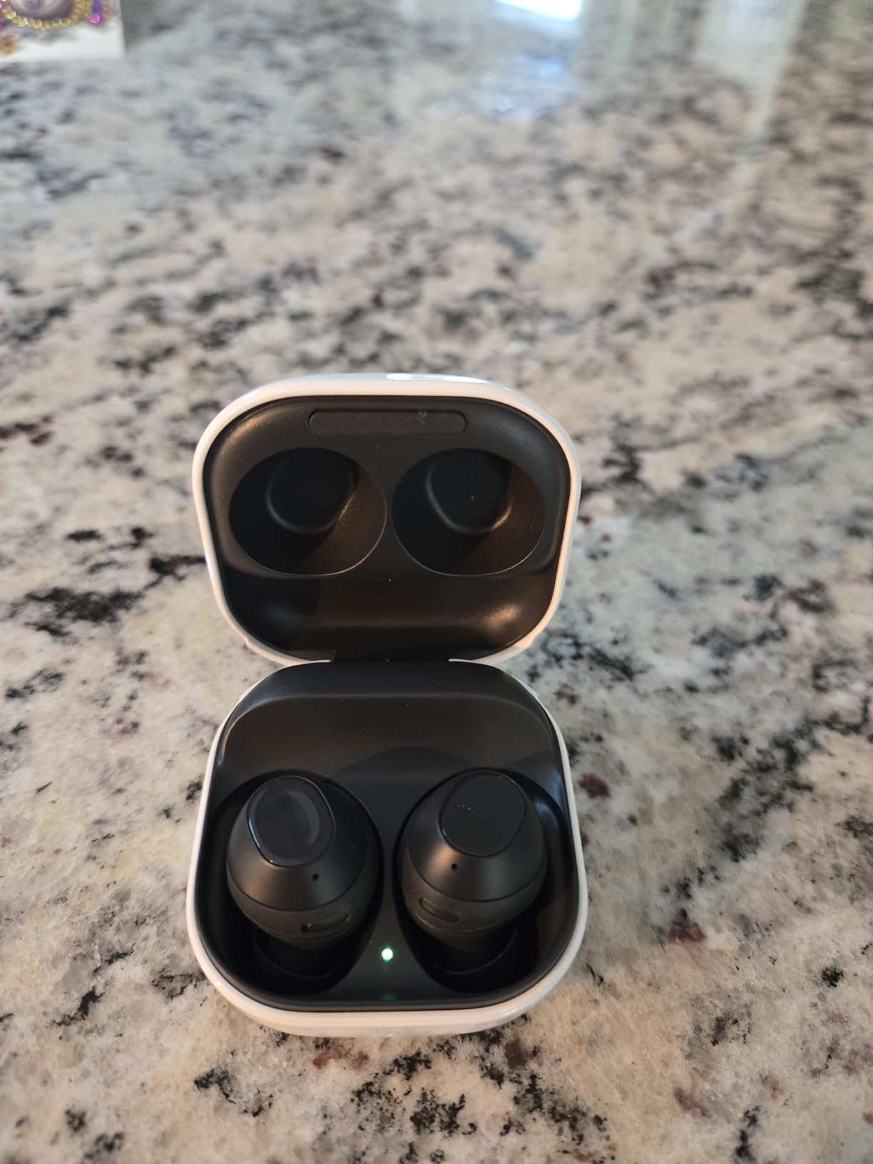 Samsung Galaxy Buds FE True Wireless Bluetooth Earbuds, Comfort and Secure in Ear Fit, Auto Switch Audio, Touch Control, Built-in Voice Assistant, Graphite customer photo 2