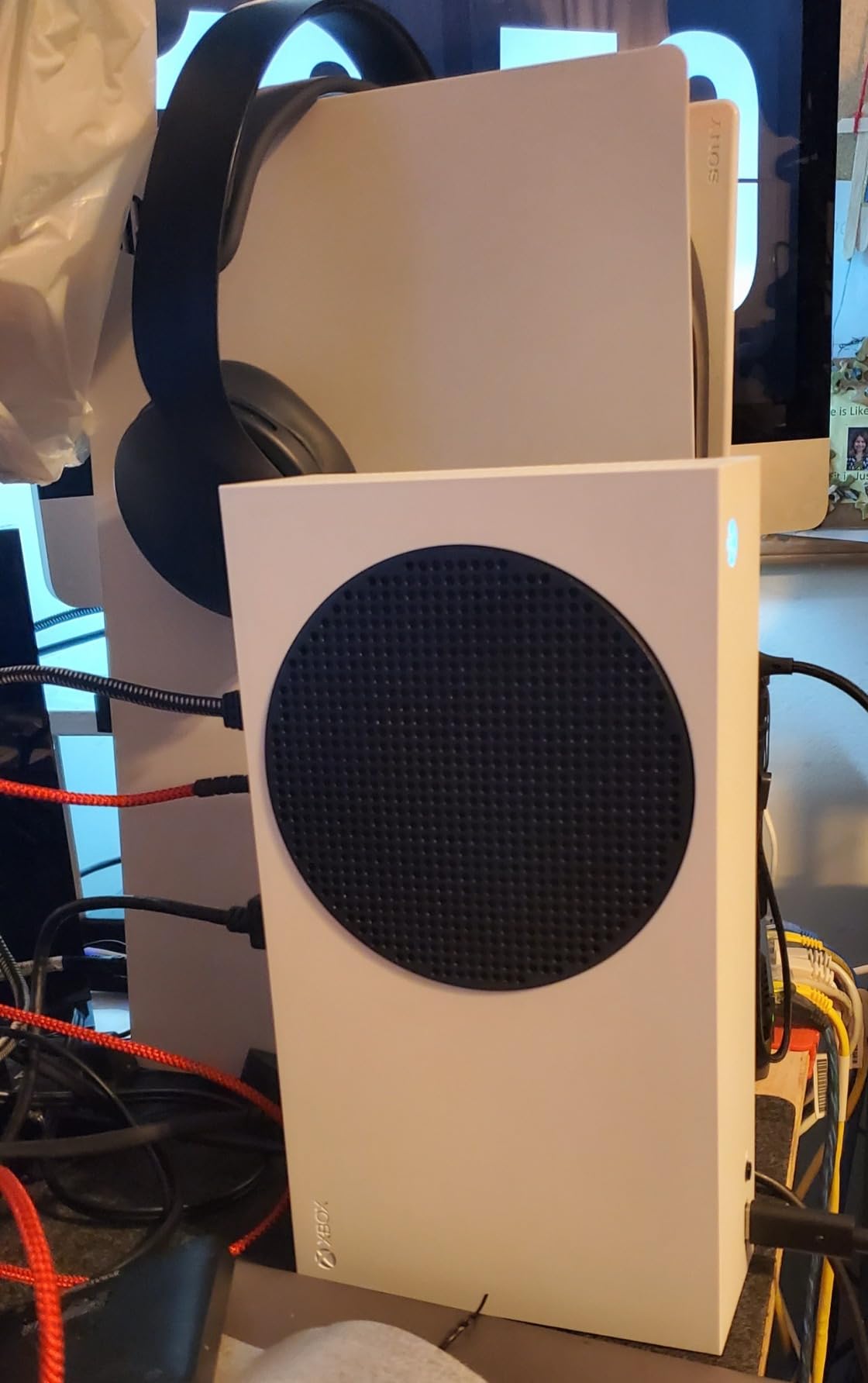 Xbox Series S Starter Bundle - Includes hundreds of games with Game Pass Ultimate 3 Month Membership - 512GB SSD All-Digital Gaming Console customer photo 2