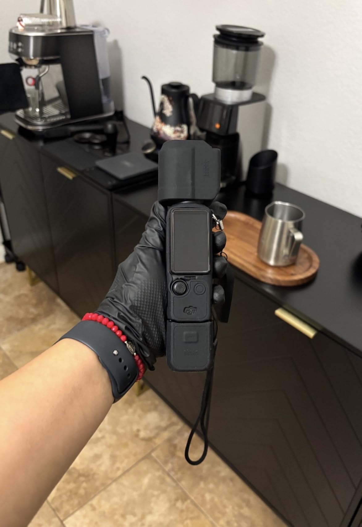 Osmo Pocket 3, Vlogging Cameras with 1'' CMOS & 4K/120fps Vlog Camera, 3-Axis Stabilization, Fast Focusing, Face/Object Tracking, Digital Vlogging Camera for YouTube customer photo 1