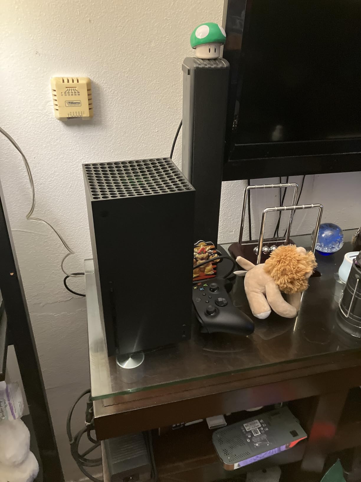 Xbox Series X Console (Renewed) customer photo 1