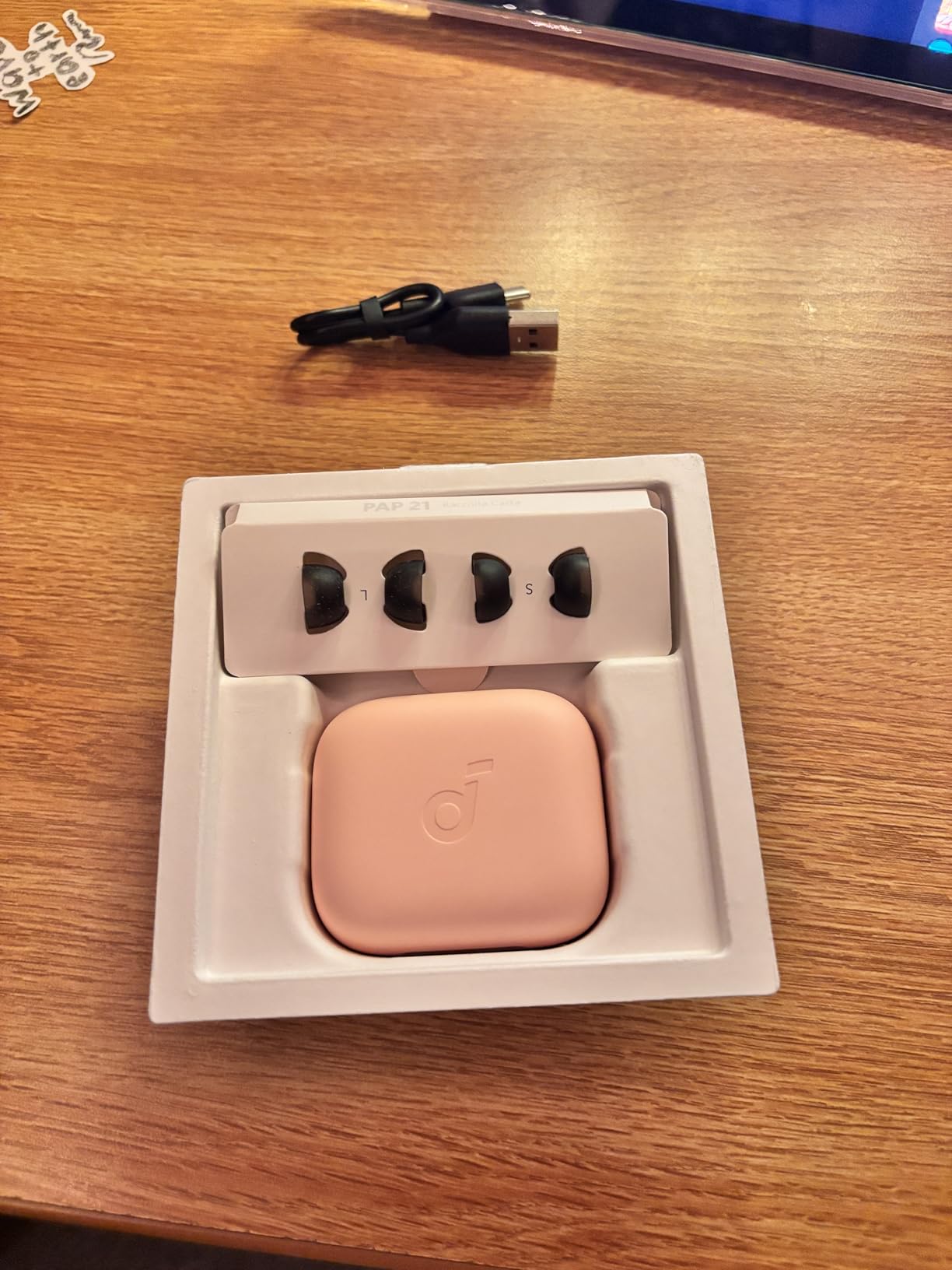 Soundcore P30i by Anker Noise Cancelling Earbuds, Strong and Smart Noise Cancelling, Powerful Bass, 45H Playtime, 2-in-1 Case and Phone Stand, IP54, Wireless Earbuds, Bluetooth 5.4 (Black) customer photo 2