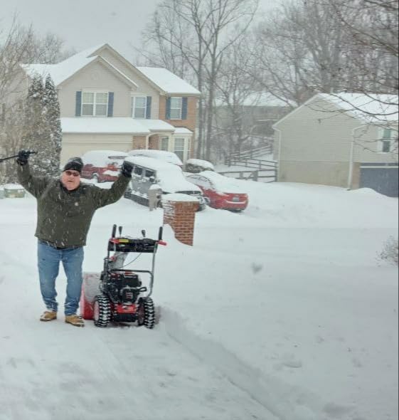 PowerSmart 26-Inch Self Propelled Two-Stage Snow Blower Gas Powered 208cc Briggs and Stratton Engine with Electric Start, Handle Warmer, One-Handed Operation customer photo 2