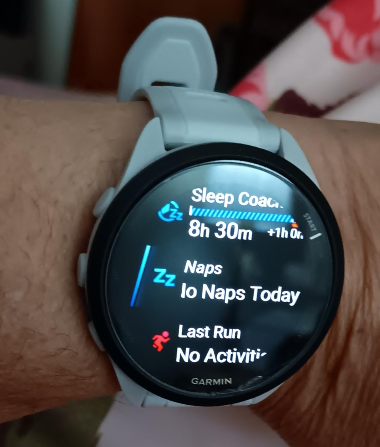Garmin Forerunner 165, Running Smartwatch, Colorful AMOLED Display, Training Metrics and Recovery Insights, Black customer photo 1