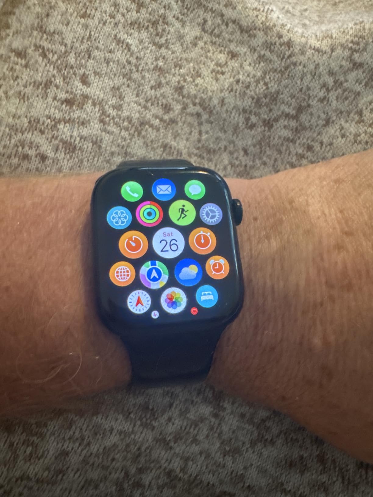 Apple Watch Series 9 [GPS 45mm] Midnight Aluminum Case with Midnight Sport Band, S/M (Renewed) customer photo 2