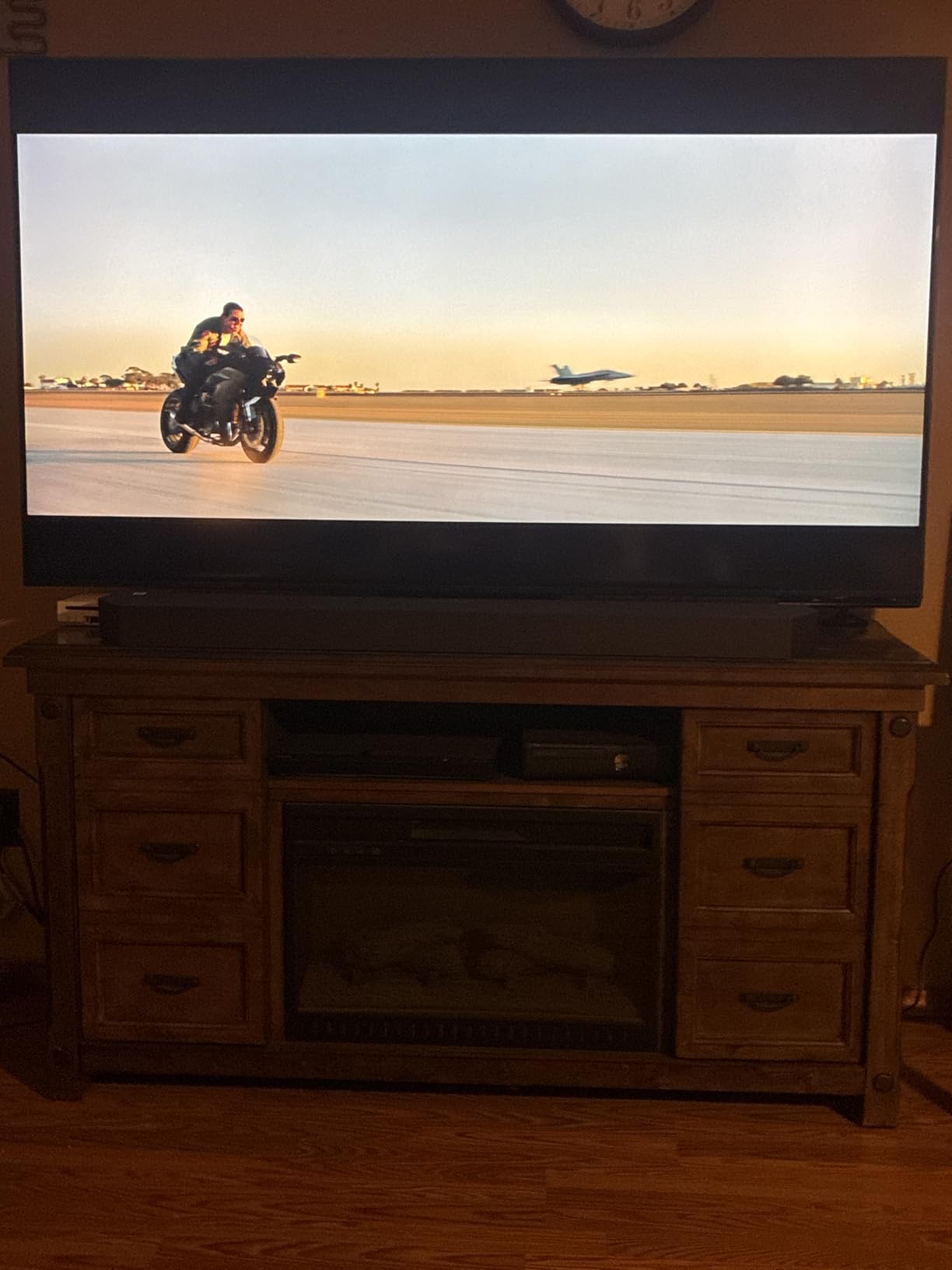 Samsung Q990D 11.1.4ch Soundbar w/Wireless Dolby Atmos Audio, Rear Speaker Included, Q-Symphony, SpaceFit Sound Pro, Adaptive Sound, Game Mode Pro with Alexa Built-in, HW-Q990D/ZA customer photo 1