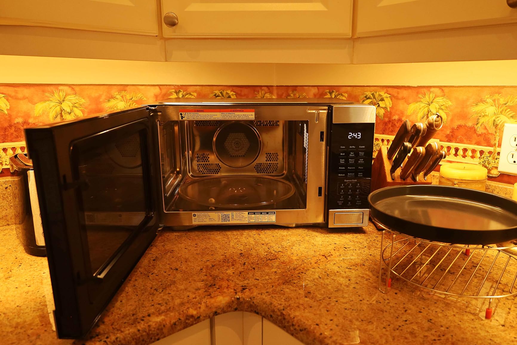 GE GCST10A1WSS 1.0 Cu Ft Convection Microwave Oven, 1050W Countertop Air Fry Microwave with Broil & Crisper Pan, Compact Stainless Steel Design customer photo 2