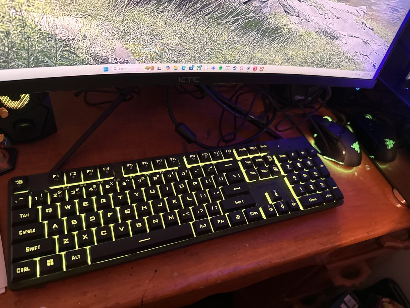 iBUYPOWER Trace Mesh Gaming PC Desktop Computer Intel Core i7 14700F CPU, NVIDIA GeForce RTX 4060 8GB GPU, 32GB DDR5 RGB 5600MHz RAM, 2TB NVMe SSD, Windows 11 Home Advanced,Keyboard,Mouse - TMI7N4601 customer photo 1