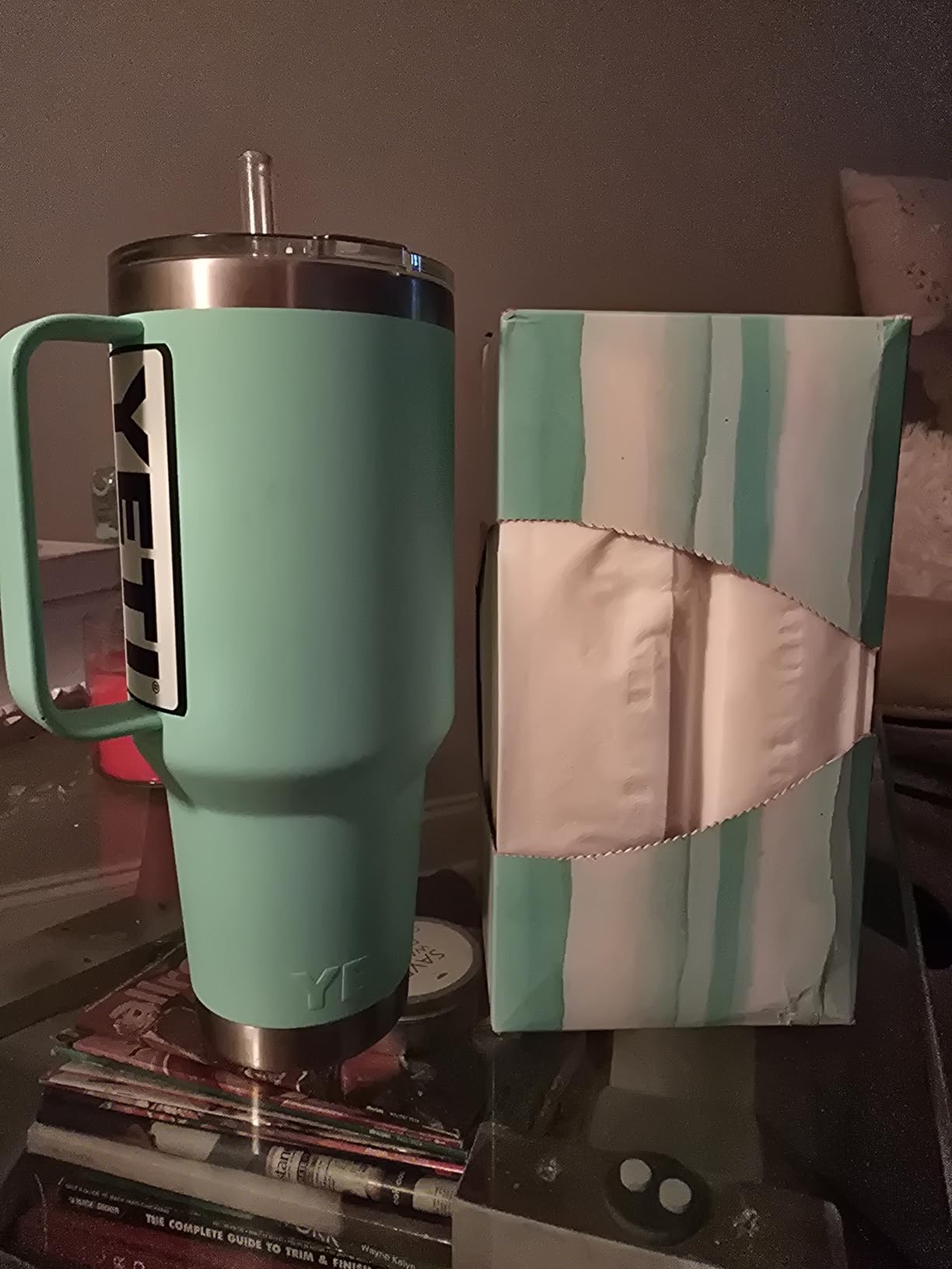 Rambler 42 oz Tumbler with Handle and Straw Lid, Travel Mug Water Tumbler, Vacuum Insulated Cup with Handle, Stainless Steel, Key Lime customer photo 1