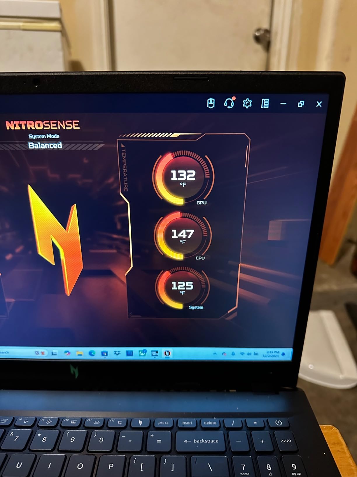 acer Nitro V Gaming Laptop | Intel Core i9-13900H Processor | NVIDIA GeForce RTX 4060 Laptop GPU | 15.6