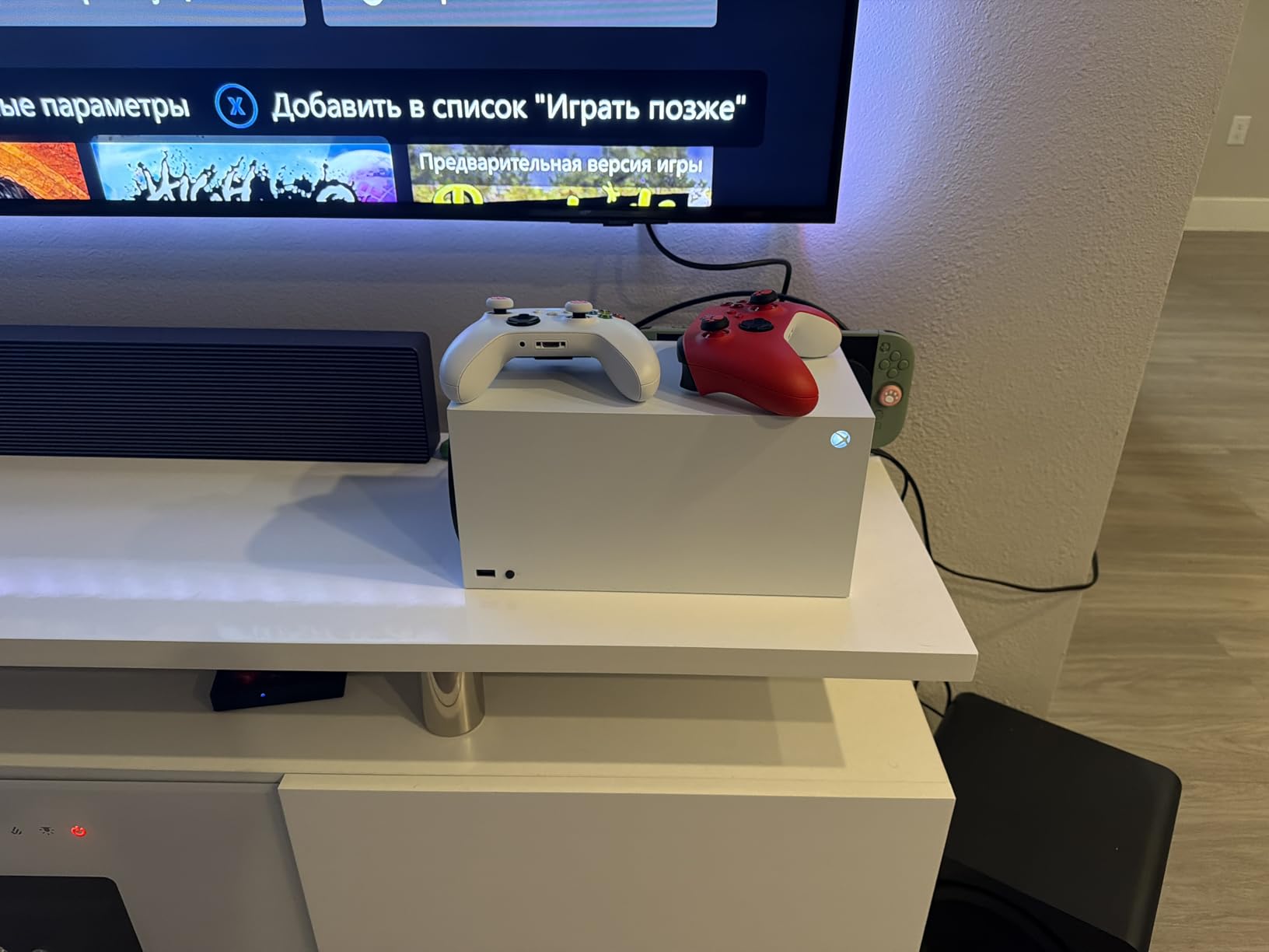 Xbox Series X - All Digital Gaming Console - 1TB SSD - Includes Wireless Controller - 4K Gaming - 120FPS - Robot White customer photo 1