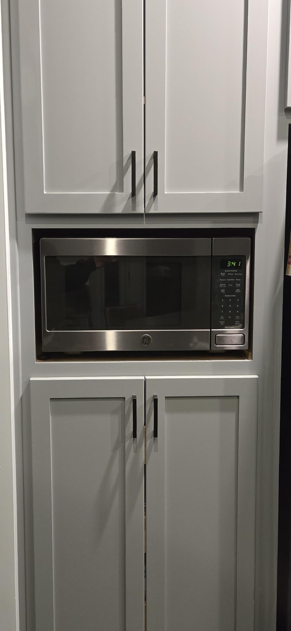 GE Countertop Microwave Oven, 1,150-watt Capacity, 1.6 Cubic Ft., 8 Auto Setting Cooking Settings, Child-Lock Technology, Kitchen Essentials for the Countertop, Dorm Room or Apartment, Stainless Steel customer photo 1