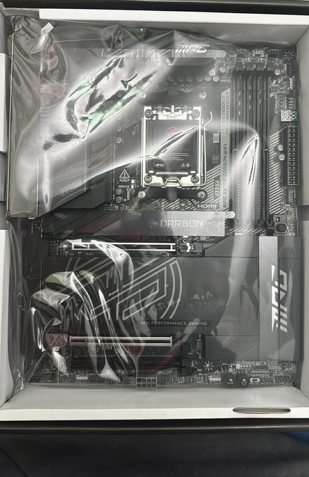 MSI MAG X870 Tomahawk WiFi Gaming Motherboard (AMD Ryzen 9000/8000/7000 Series Processors, AM5, DDR5, PCIe 5.0, M.2 Gen5, SATA 6Gb/s, USB 40Gbps, HDMI/DP, Wi-Fi 7, Bluetooth 5.4, 5Gbps LAN, ATX) customer photo 2