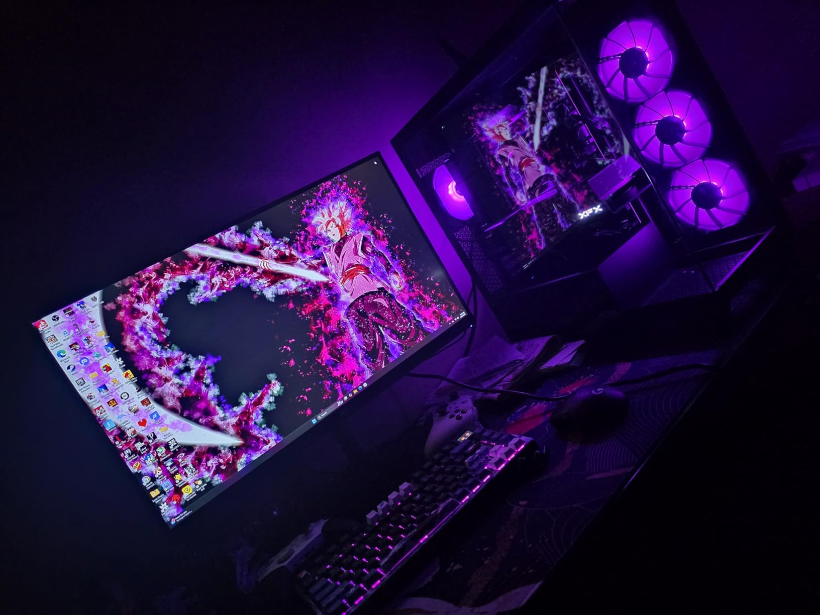 RYZEN 7 9800X3D 8-Core, 16-Thread Desktop Processor customer photo 2