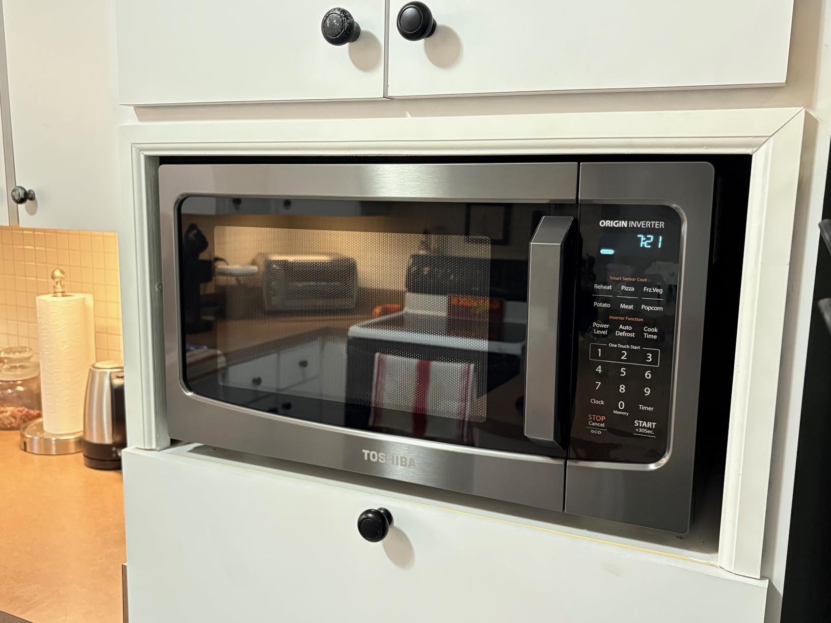 TOSHIBA Air Fryer Combo 8-in-1 Countertop Microwave Oven, with Convection, Broil, Odor Removal Mode, 12.4