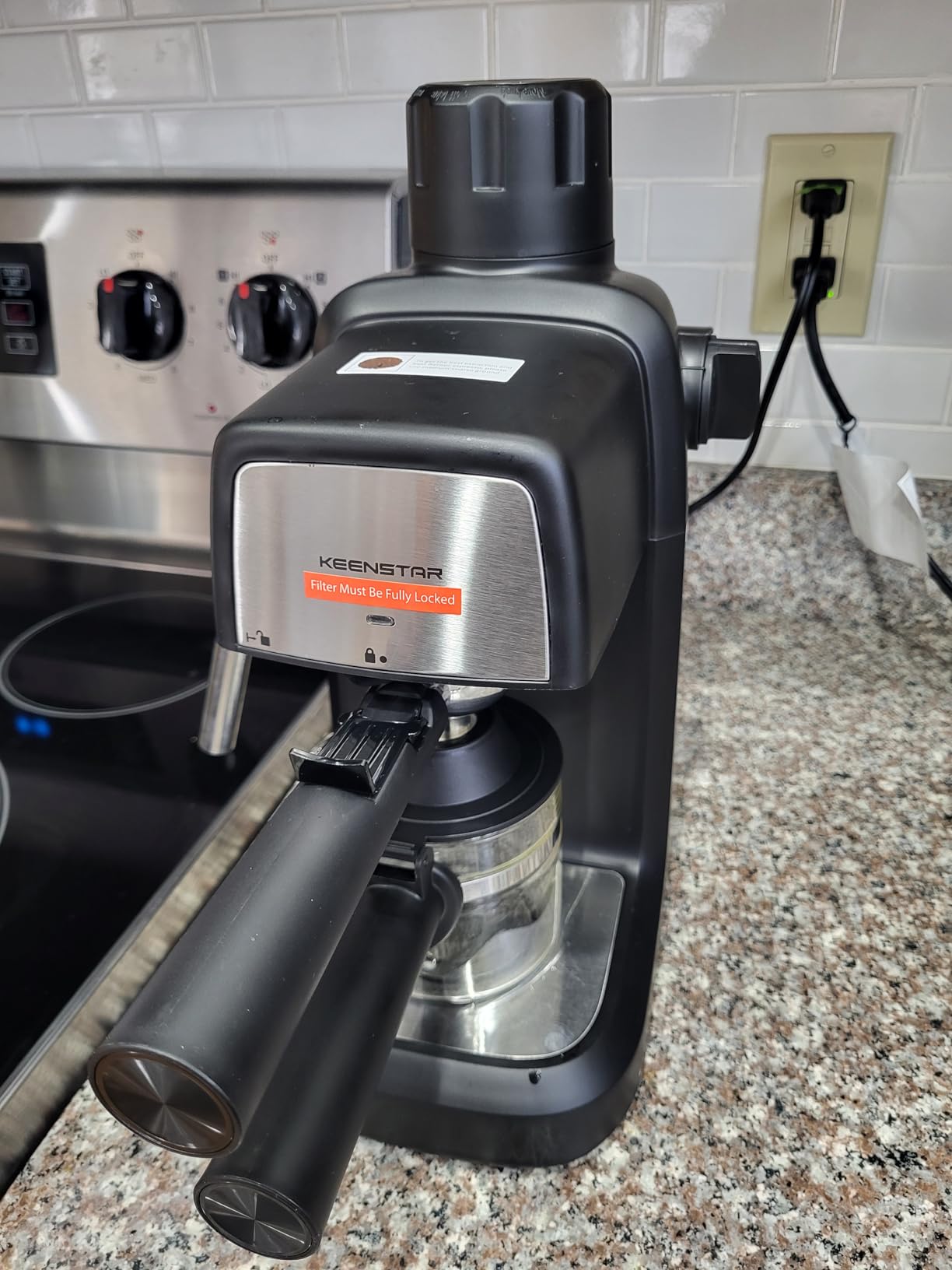 KEENSTAR 3.5Bar Espresso Machine with Milk Frother, 800W Compact Espresso and Cappuccino Machine with Preheating Function, 4 Cup Espresso Maker for Cappuccino or Latte, Gift for Coffee Lover customer photo 1