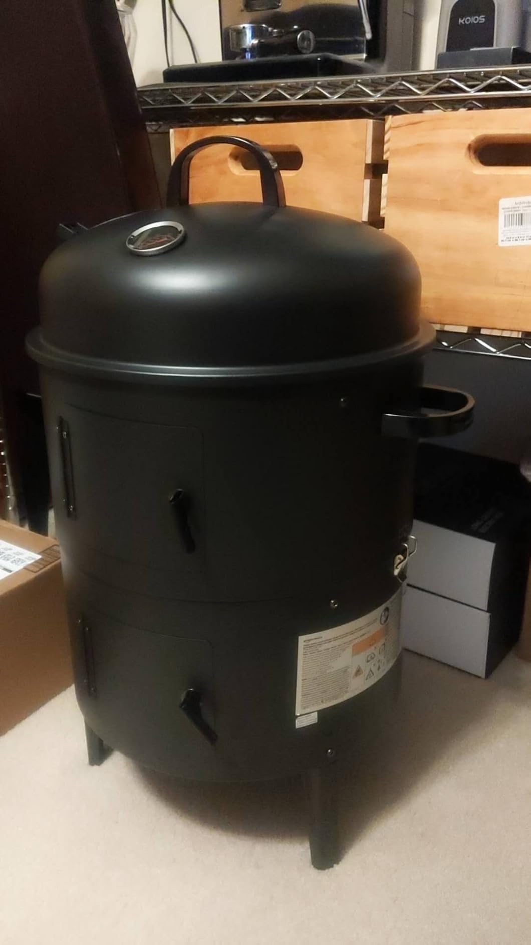 Amazon Basics 16 inch Vertical Charcoal Outdoor Smoker, BBQ Grill, Adjustable Air Supply Control, Black customer photo 2