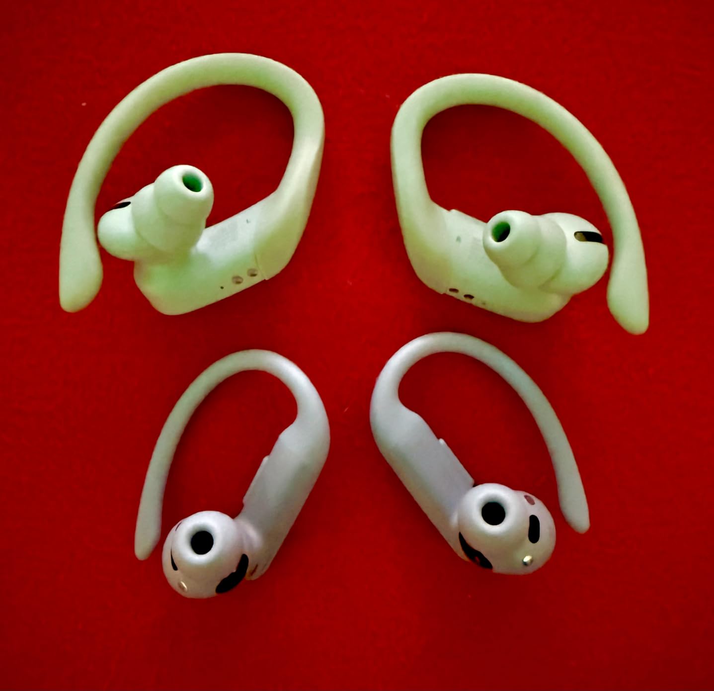 Powerbeats Pro 2 - Wireless Noise Cancelling Workout Earbuds with Secure- Fit Earhooks, Up to 45-Hour Battery with Charging Case, Sweat & Water Resistant, Heart Rate Monitoring - Jet Black customer photo 2