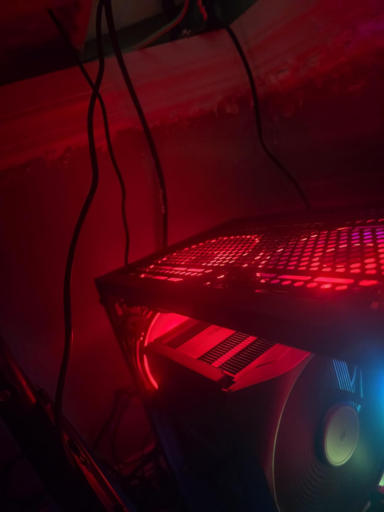 Ryzen 9 9950X3D 16-Core Processor customer photo 1