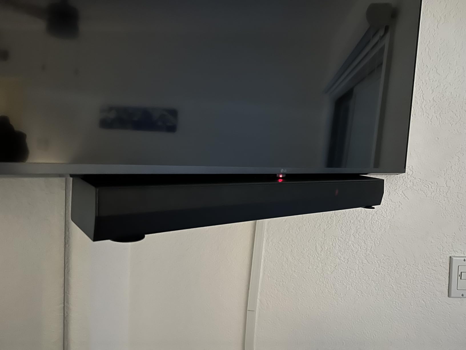 LG S20A 2.0 ch. Soundbar, Dolby Digital, TV Synergy, Wow Interface, DTS Digital Surround (New 2025 Model) customer photo 1